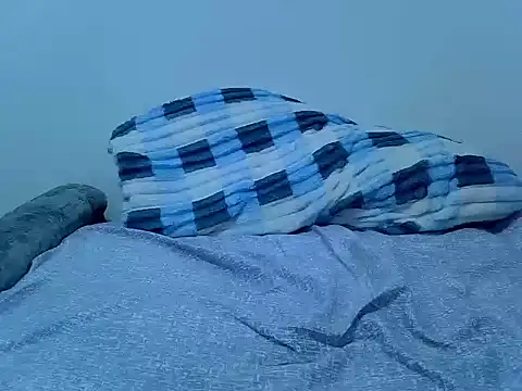 Lutyie élő XXX-chatje