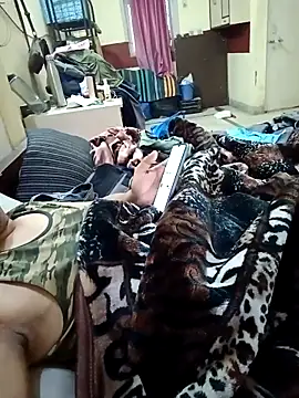 Spgaarya Webcam show