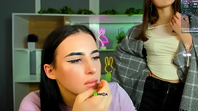 arianaa_cat Chat XXX live