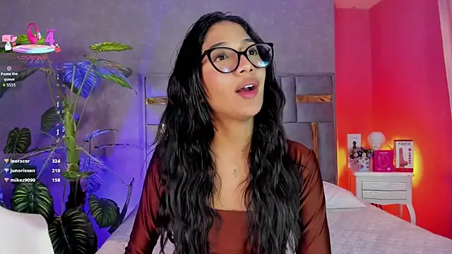 Chat +18 de Tyla_Ks ao vivo