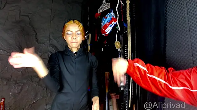 Chat +18 de Ariaoficial ao vivo