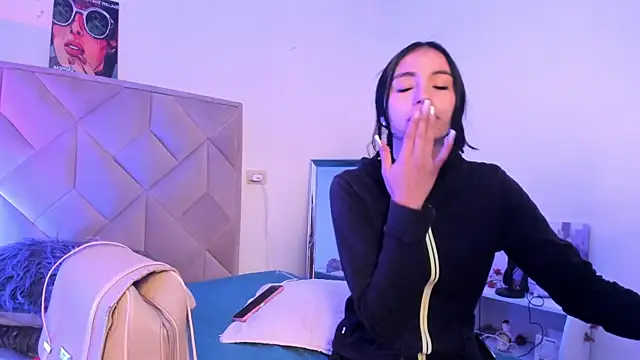 Chloe_Miller_2 élő XXX-chatje