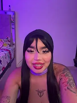 lucialauper_ Adlı Modelin Canlı XXX Sohbeti