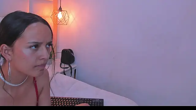 Salome_Smitth_1 Adlı Modelin Canlı XXX Sohbeti