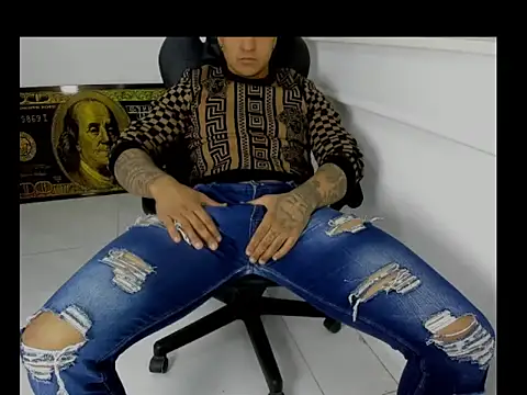 master_leather's Webcam Show