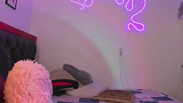 kayla_morgan Adlı Modelin Canlı XXX Sohbeti