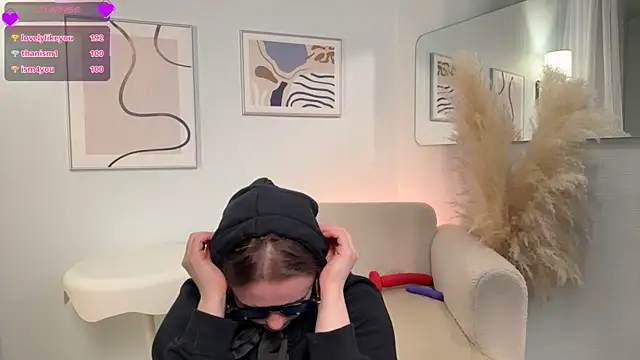 Chat +18 de Lella_Ryann_ ao vivo