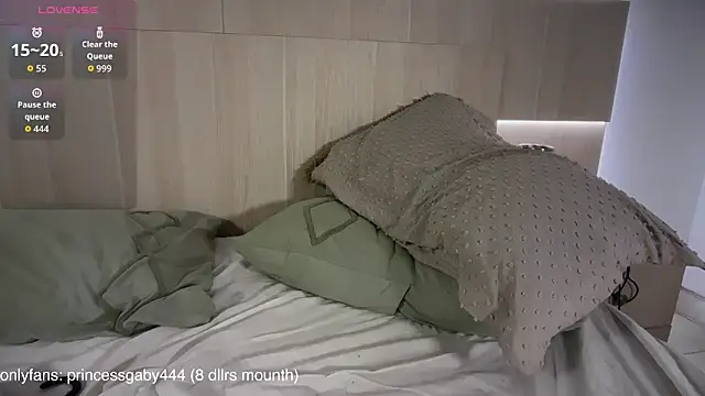 4444ngel webkamerás műsora