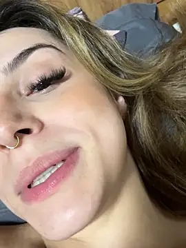 Show de BarbieHotBrazil na webcam