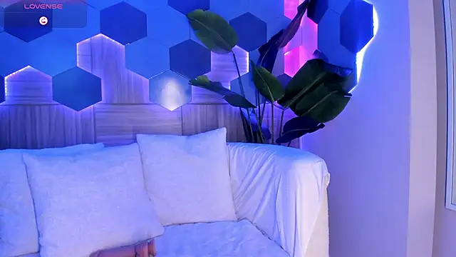 KatyaKozlov Adlı Modelin Canlı XXX Sohbeti