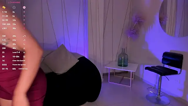 LizzHamilton__ – Naživo XXX chat