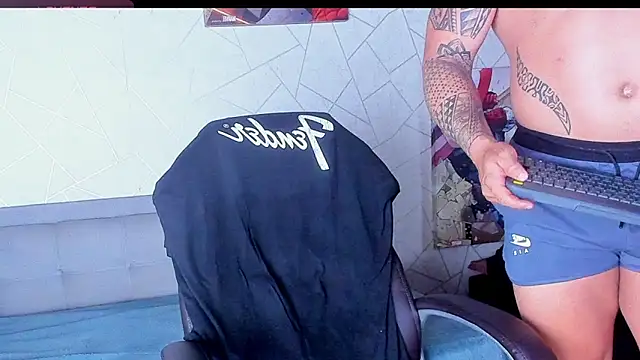 Cristian_Walkerのウェブカメラショー