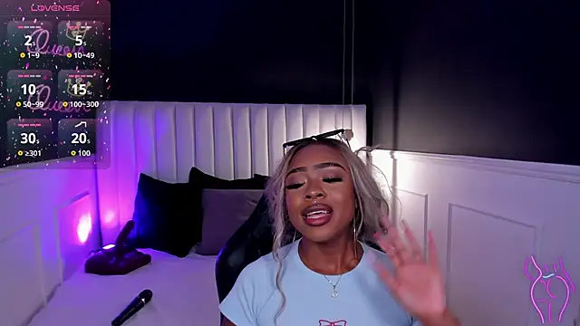 mia_schwarz Adlı Modelin Canlı XXX Sohbeti