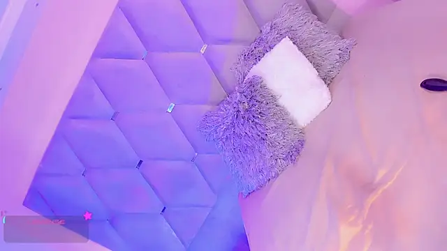 EmmaSweet23 – Naživo XXX chat