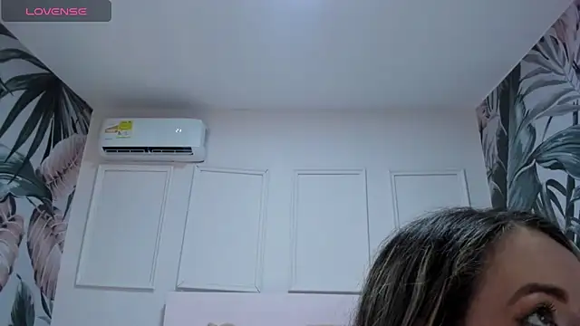 Hada_Magica Adlı Modelin Canlı XXX Sohbeti