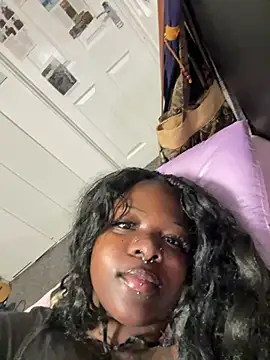 Nyla_xox élő XXX-chatje