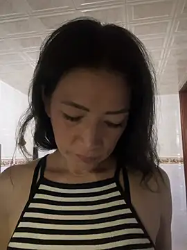 Yulia_sx's Live XXX Chat