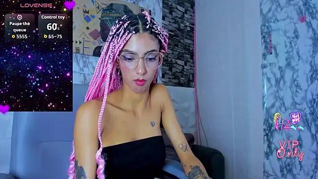 Queen_Cuarxxo Obrolan Langsung XXX