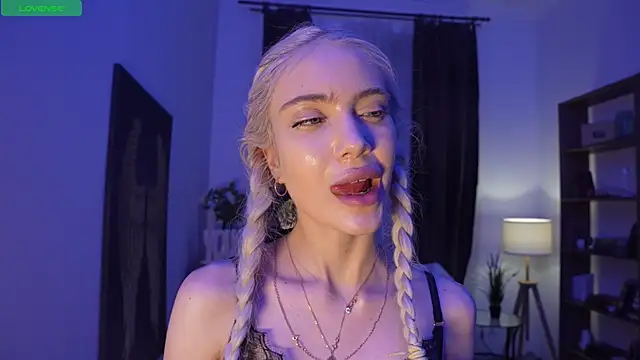 KristalCrowner's Live XXX Chat