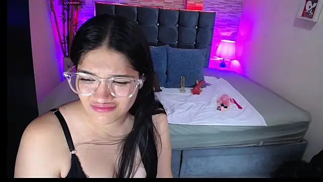 Valeri_hot22's Live XXX Chat