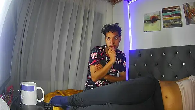 Chat XXX en directo de naughtycouplex_