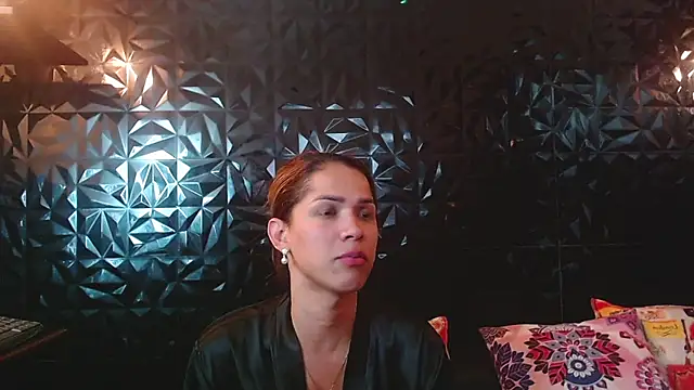 PINK__LOLA1's Live XXX Chat