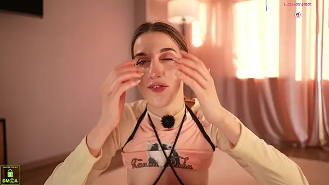 LinaLive 即時 XXX 聊天