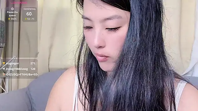 Tavie1744's Live XXX Chat