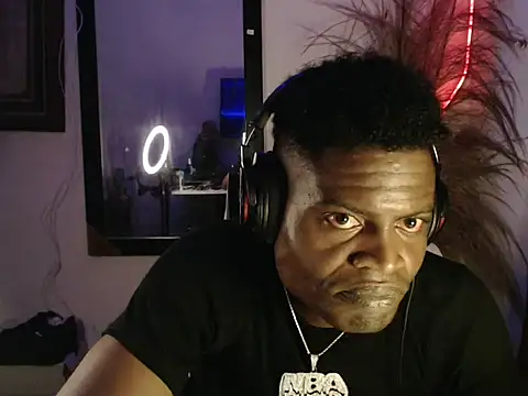 elnigga21のライブXXXチャット