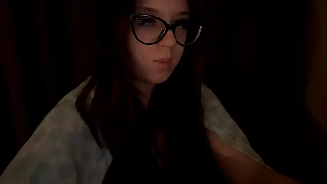 BellyupAlloyのライブXXXチャット