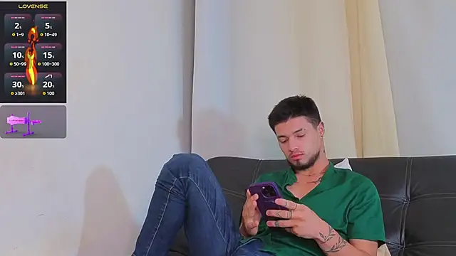 EdwardRoss_ Live XXX Chat