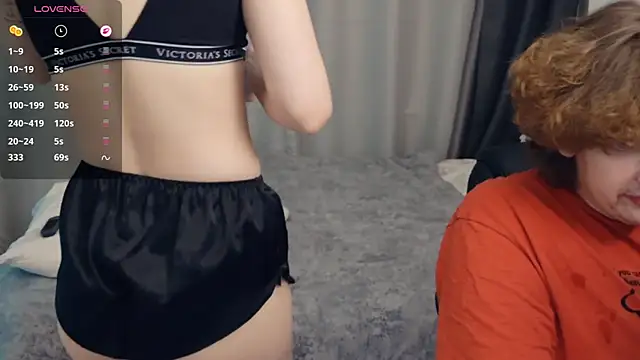 minions2 Webcam Show