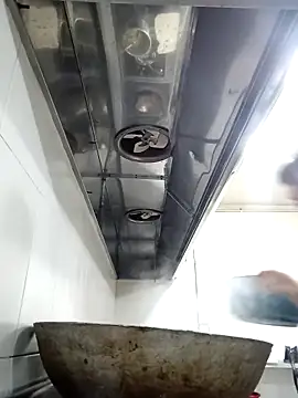 Chat +18 de carolina_linarez69 ao vivo