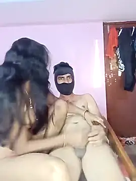 Pushpa_Raj93 即時 XXX 聊天