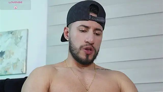 عرض كام Thiago_Hill