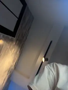 saracaball_'s Live XXX Chat