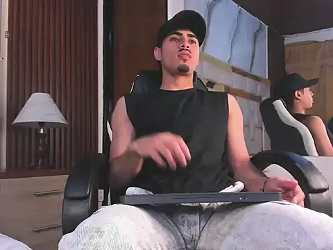 LucaColmal – Naživo XXX chat