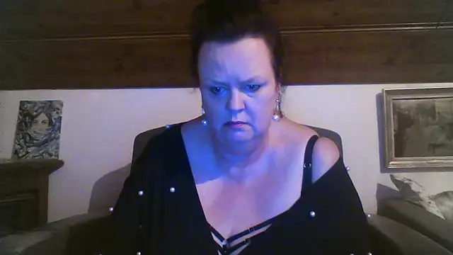 دردشة TiffanyMature الجنسية المباشرة