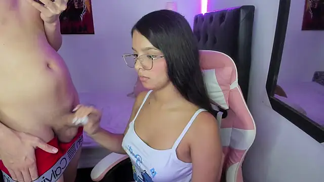 jessi_and_boy – Live XXX-chat