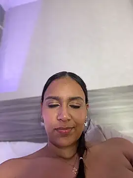 Chatroom XXX en direct de MiilaBlake