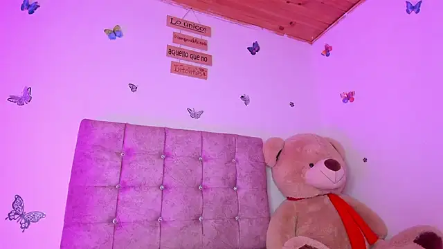 Lia_Roses3x – Live XXX-chat