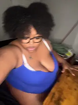 Chat XXX ao vivo de Chocolatebunnyxx96