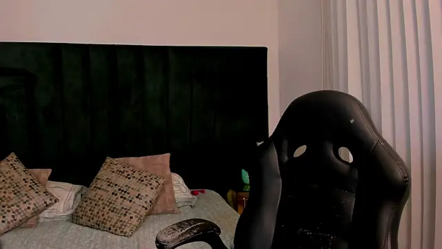 دردشة SaraWagner_ الجنسية المباشرة