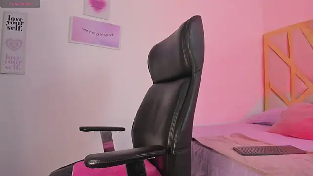 AnniEsstone's Live XXX Chat