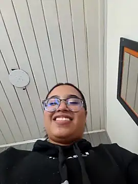 Chat +18 de susan_mooree ao vivo