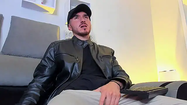 Pokazy przed kamerką – Dante_Blake1