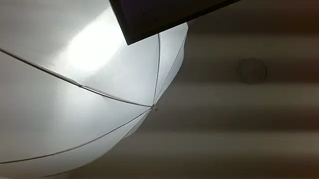 GoldenDesireX_'s Webcam Show