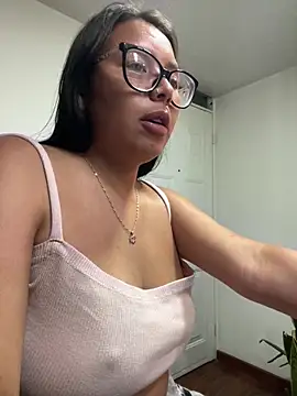 Abby-Sophia live XXX chat