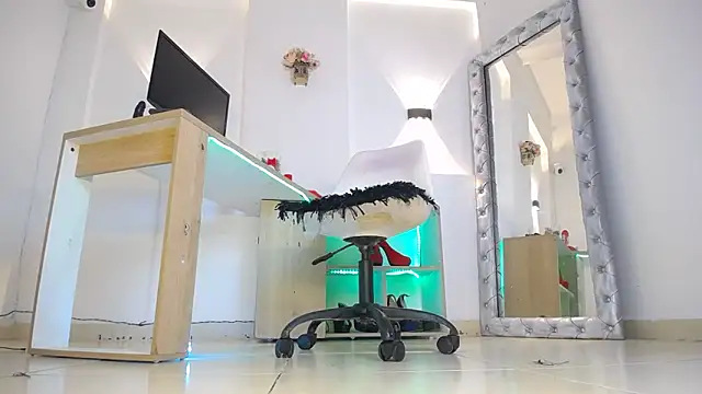 Emily_Jedet লাইভ XXX চ্যাট