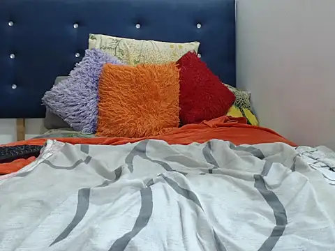 CurvyAssXX21 Live XXX-chat